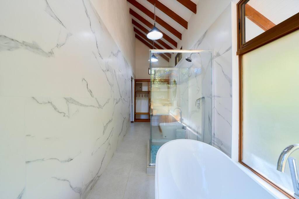 Casa Kristel - Exquisite Villa Getaway Puerto Viejo de Talamanca Bagian luar foto