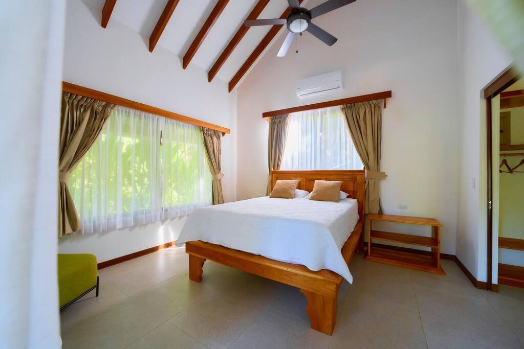 Casa Kristel - Exquisite Villa Getaway Puerto Viejo de Talamanca Bagian luar foto