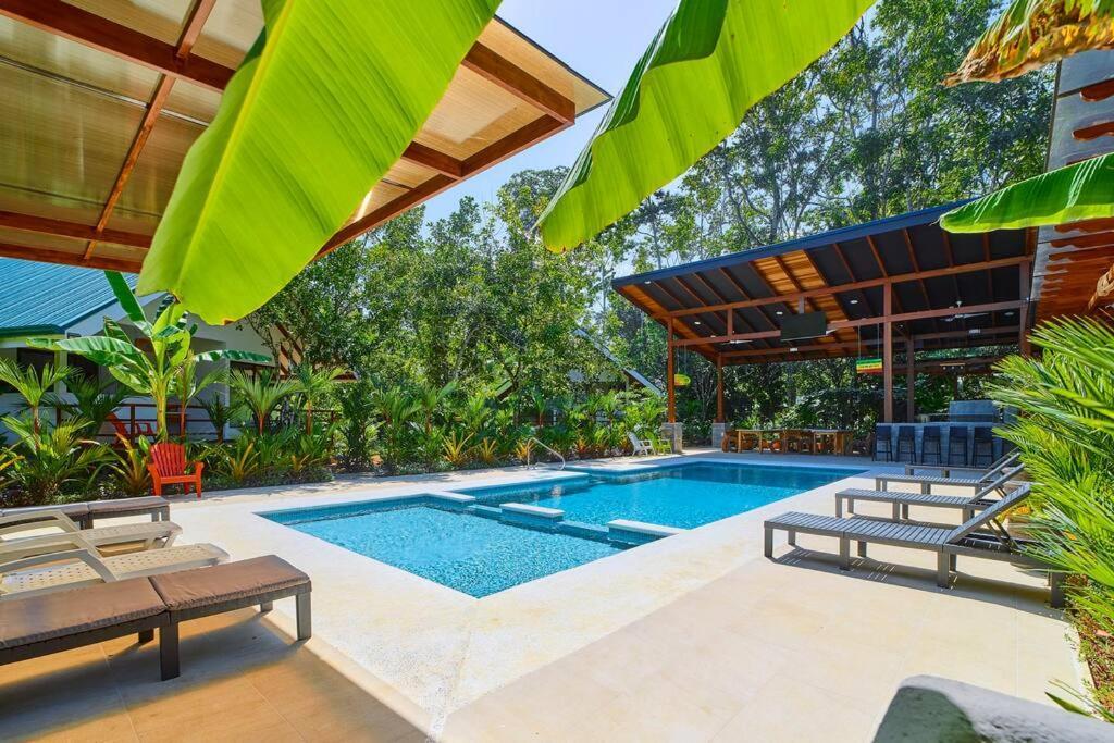 Casa Kristel - Exquisite Villa Getaway Puerto Viejo de Talamanca Bagian luar foto